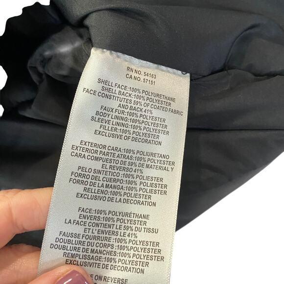 Levi's Women's Sherpa Collar Faux Leather Bomber Jacket Black - Picture 10 of 11